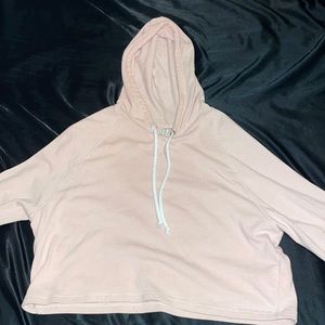 This is a cropped hoodie from H&M